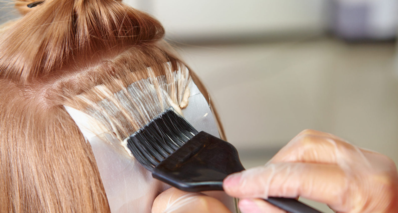 How to Choose the Best Hair Color for Thinning Hair